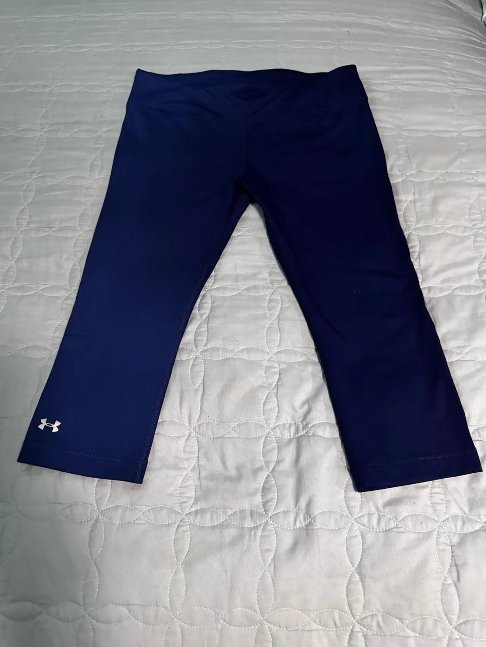Under Armour Navy Capri Leggings Sz M